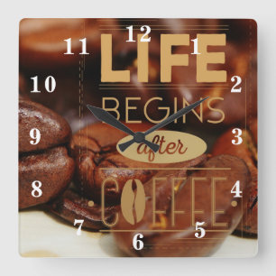 Het leven begint na koffie vierkante klok
