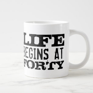 Het leven begint op 40 grappige 40ste verjaardag g grote koffiekop