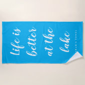 Het leven is beter bij het meer gepersonaliseerd b strandlaken (Voorkant)