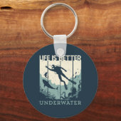 Het leven is beter in de duikduver onder water sleutelhanger (Voorkant)