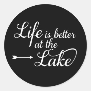 HET LEVEN IS BETER IN DE "LAKE" RONDE STICKER