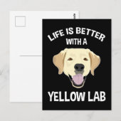 Het leven is beter met een geel lab briefkaart (Voorkant / Achterkant)