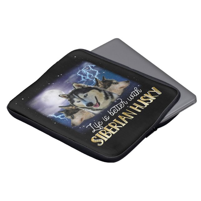 Het leven is beter met een Siberische man. Laptop Sleeve (Voorkant top)