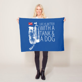 Het leven is beter met een tank en een hond gebak fleece deken
