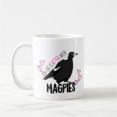 Het leven is beter met mok van magpies (Links)