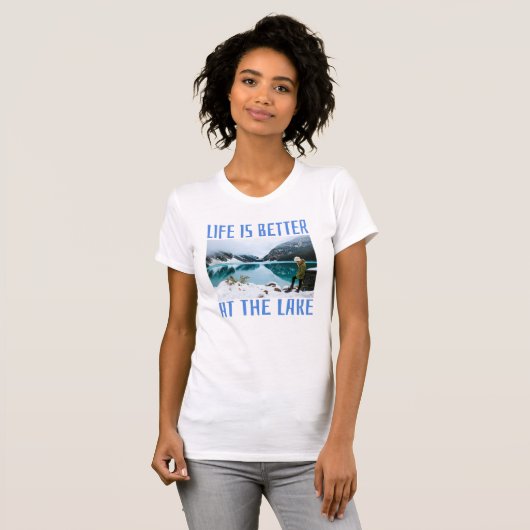 Het leven is beter op het meer t-shirt (Voorkant volledig)