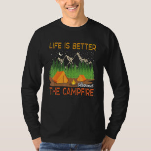 Het leven is beter rondom de kampeercampagne van d t-shirt