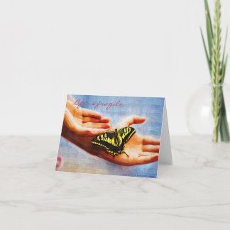 Het leven is broos kaart