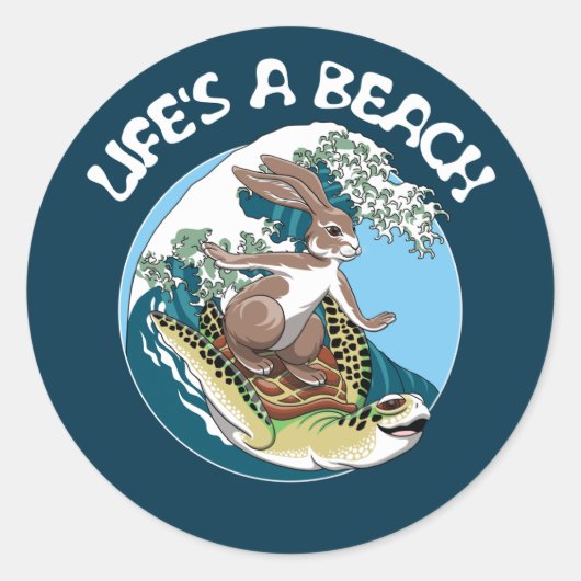 Het leven is een strand - Rabbit en Turtle Surfing Ronde Sticker (Voorkant)