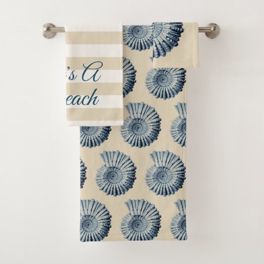 Het leven is een strand spiraal blauwe schelpen bad handdoek (Insitu)