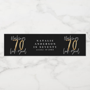 Het maken 70 kijken goed gouden verjaardagsviering waterfles etiket