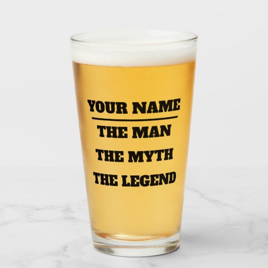 Het man is de mythe van de legende, grappig drink glas (Voorkant gevuld)