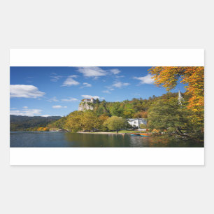 Het meer van Bled met bomen in herfstkleuren in Sl Rechthoekige Sticker
