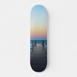 Het meer van de Superieure Zonneset aan de haven Skateboard