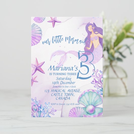 Het Meisje Van Het Verjaardagsfeestje Van De Klein Kaart (Staand voorkant)