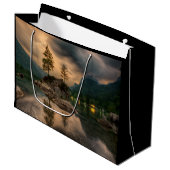 Het mooie bergmeer, de avond van de geboorte groot cadeauzakje (Voorkant Gekanteld)