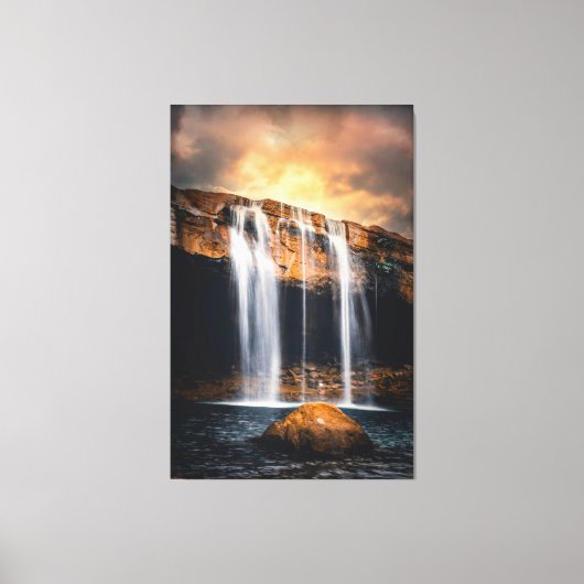 Het mooie watervallandschap canvas afdruk (Voorkant)