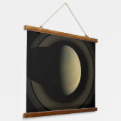 Het mozaïek van de planeet Saturnus en zijn belang Hangend Wandkleed (Gebogen)