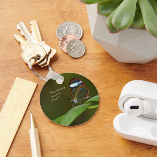 Het Ontwerp van de Vlinder van Glasswing "op van Sleutelhanger (Bureau)