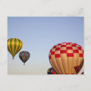 Het oplaten van hete luchtballonnen briefkaart