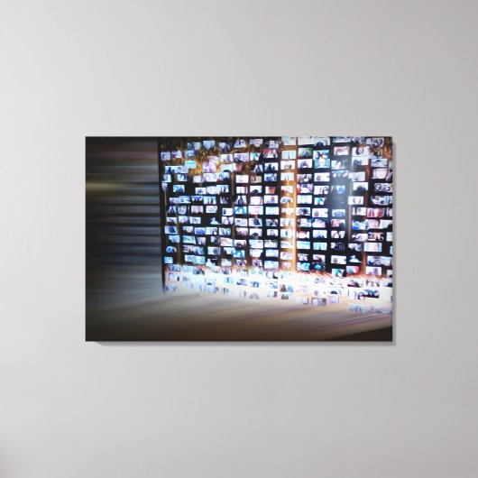 Het overschrijden van online grenzen canvas afdruk (Voorkant)