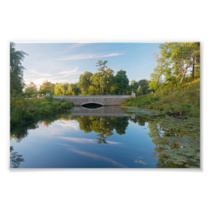 Het park van het meer Normandale en de brug Foto Afdruk