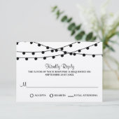 Het Rustic Kraft String Lights Wedding Collectie RSVP Kaartje (Staand voorkant)