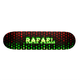 Het skateboard van Rafael heeft een groen vuur en 