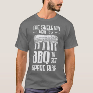 Het skelet ging naar een BBQ om de extra ribben op T-shirt