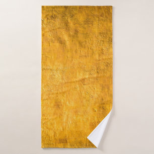 Het spiegelende betonoppervlak stroomt van de wand badhanddoek