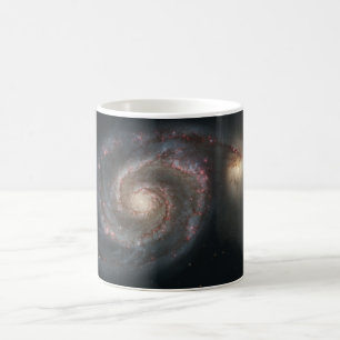 Het sterrenstelsel Whirlpool M51 & begeleider in d Koffiemok