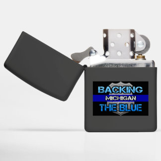 Het steunen van de Blauwe Michigan Zippo