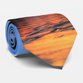 Het strand bij zonsondergang stropdas (Opgerold)