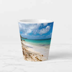 Het strand van Anse Canot op Marie-Galante Latte Mok