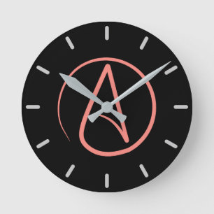 Het symbool van de atheïst: koraal op zwarte ronde klok