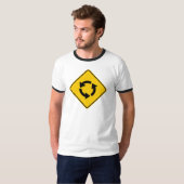 Het Teken van de Highway van de Cirkel van het ver T-shirt (Voorkant volledig)