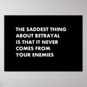 Het treurigste aan verraad is dat het nooit poster (Voorkant)