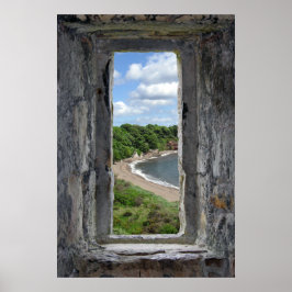 Het Venster van de steen die een Beach en Bomen on Poster