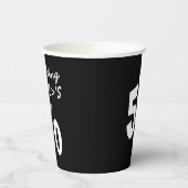 Het vieren van de grote 50e jaarlijkse papierbeker papieren bekers (Links)