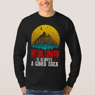 Het wandelen is altijd een goed idee om buitenshui t-shirt