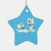 het water van de ijsblokjes de ijzige kubus het keramisch ornament (Rechts)