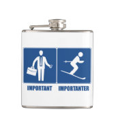 Het werk is belangrijk, het Skien is belangrijk Heupfles (Voorkant)