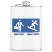 Het werk is belangrijk, Snowboarding is belangrijk Heupfles (Voorkant)