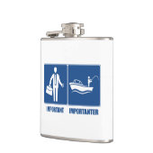 Het werk is belangrijk, Vist belangrijk Heupfles (Links)