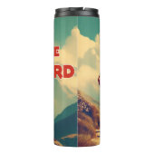 Het werk is de Reward Runner Mountains Thermosbeker (Achterkant)