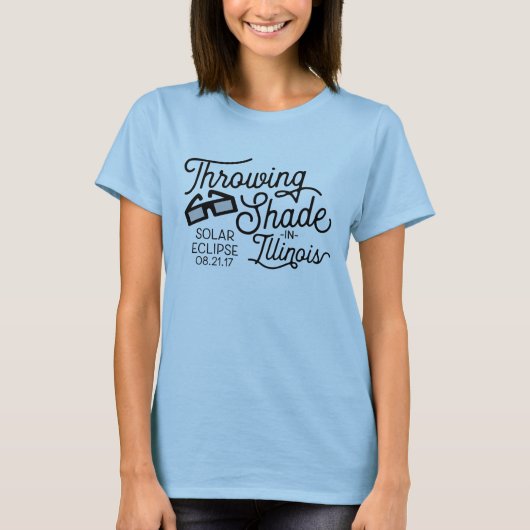 Het werpen van Shade in Illinois Solar Eclipse T-shirt (Voorkant)