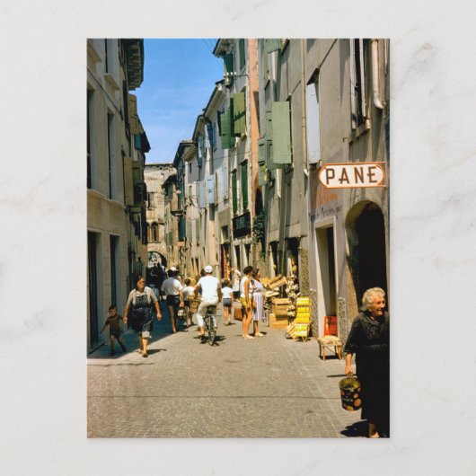 Het winkelen in Como Briefkaart (Voorkant)