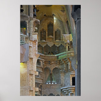 Het zachte licht van het interieur van de Sagrada  Poster
