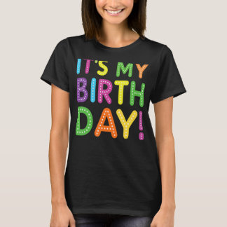 Het zijn mijn Kinder meisjes Tiener vrouwen die op T-shirt