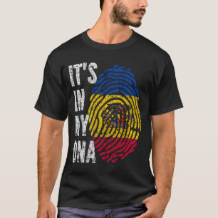 HET ZIT IN MIJN DNA Moldavië Vlag Mannen Vrouwen K T-shirt